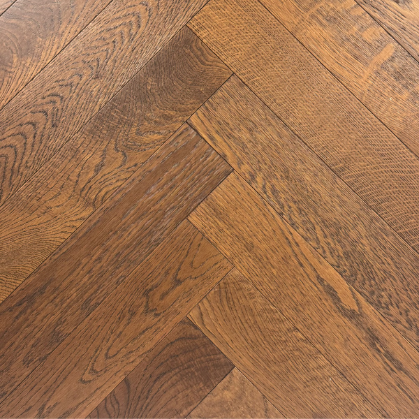 Flooraa Floors houten vloer • Visgraatpatroon • Kopenhagen