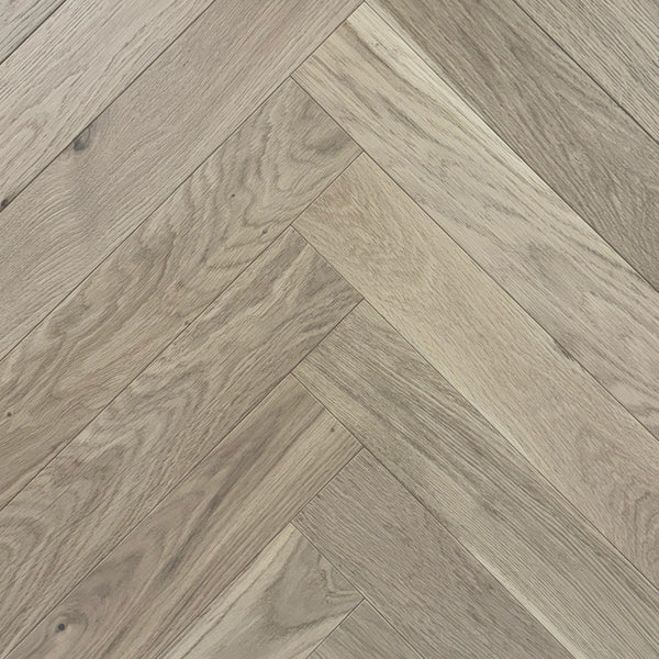 Flooraa Floors houten vloer visgraat Madrid